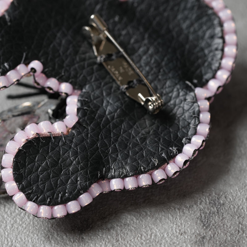 <1点もの>【Atelier BIO】ブローチ| 大人ガーリーソウタシエ刺繍ブローチ オニキス×パール×スワロフスキー⑲