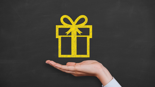 「お返し、お菓子で済ませて大丈夫？」今年のホワイトデーの贈り物は甘いものより、甘くない贅沢を。