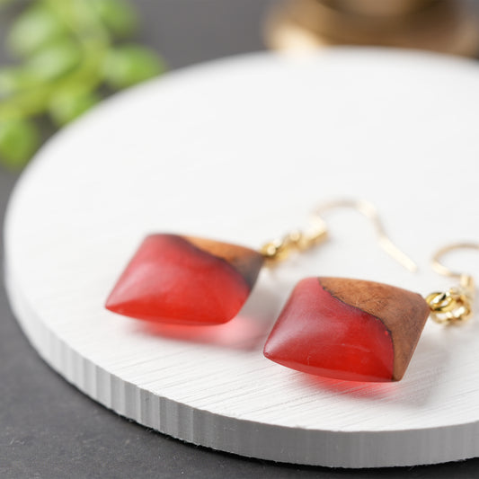 <1点もの>【KomaCraft】ピアス(フックピアス)　瘤杢×レジン　 (赤)