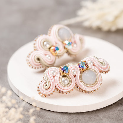 <1点もの>【Atelier BIO】ソウタシエ大振りピアス｜ローズクォーツ×パール×ジルコニア (ベビーピンク)