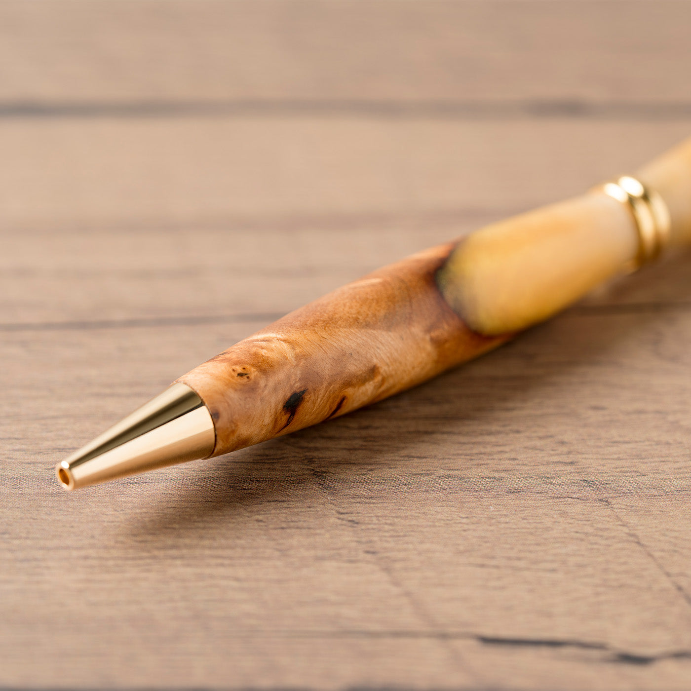 <1点もの>【KomaCraft】ボールペン　プレジデント　瘤杢×レジン(金)