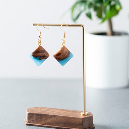 <1点もの>【KomaCraft】ピアス(フックピアス)　瘤杢×レジン　 (青)