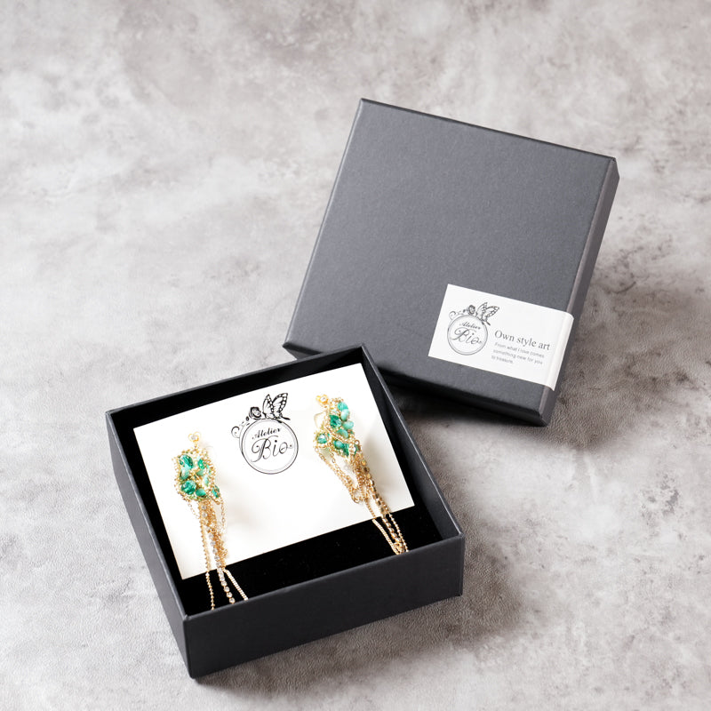 <1点もの>【Atelier BIO】ピアス｜ バタフライモチーフピアス ターコイズ×チェーンフリンジ