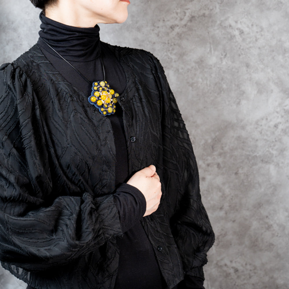 <1点もの>【Atelier BIO】ネックレス｜エキゾチックソウタシエ刺繍ネックレス イエローメノウ×ハウライト