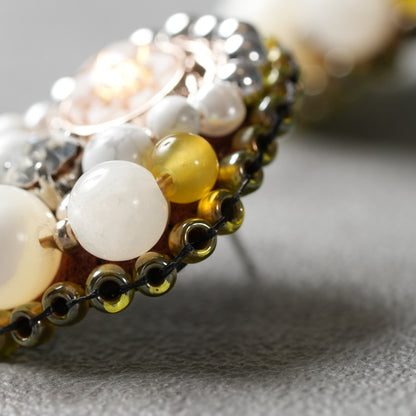 <1点もの>【Atelier BIO】ピアス｜ クラシカル刺繍ピアス マザーオブパール×ハウライト⑩