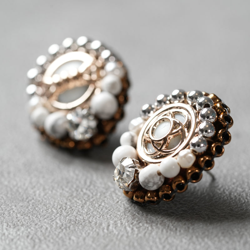 <1点もの>【Atelier BIO】ピアス｜ 知的な気品を宿す刺繍ピアス ハウライト×ジルコニア⑫