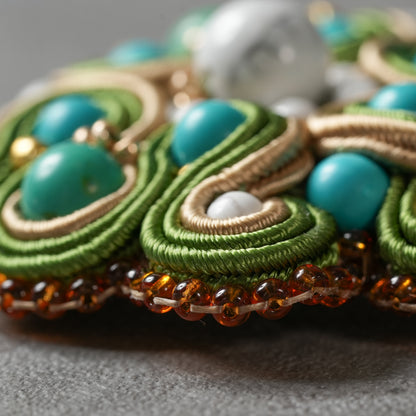 <1点もの>【Atelier BIO】ブローチ｜ クラシカルソウタシエ刺繍ブローチ ターコイズ×ハウライト⑰