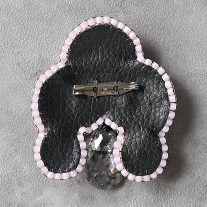 <1点もの>【Atelier BIO】ブローチ｜ 大人ガーリーソウタシエ刺繍ブローチ オニキス×パール×スワロフスキー⑲