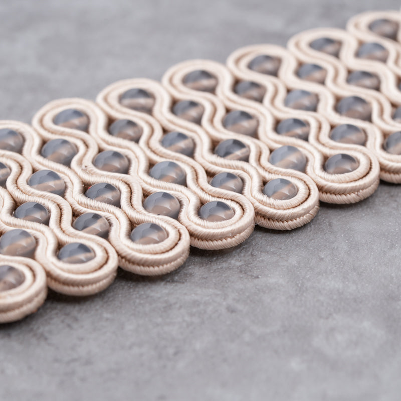 <1点もの>【Atelier BIO】ブレスレット｜くすみピンクソウタシエワイドブレスレット カルセドニー（受注生産）㉖