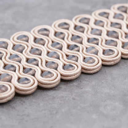 <1点もの>【Atelier BIO】ブレスレット｜くすみピンクソウタシエワイドブレスレット カルセドニー（受注生産）㉖